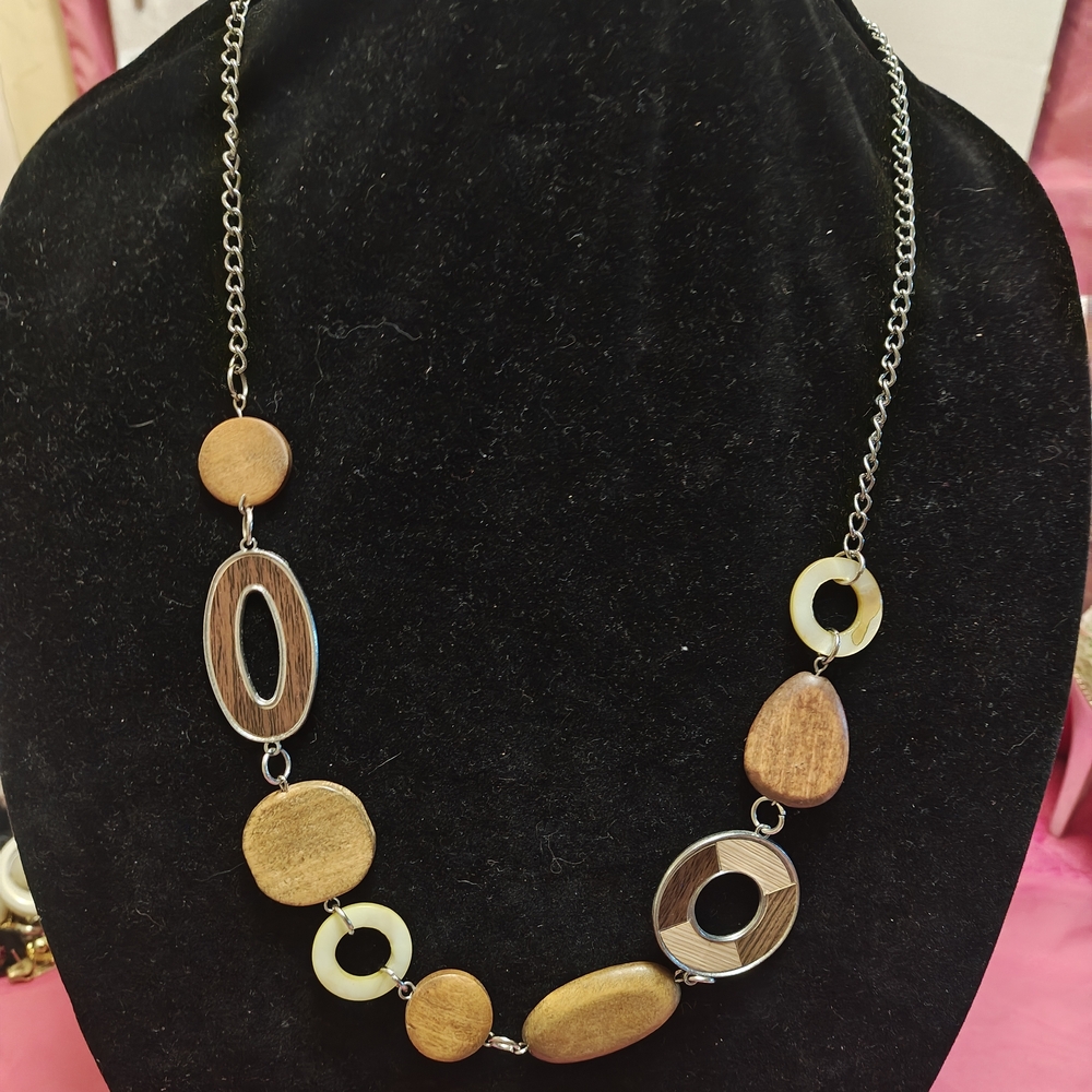 Elegant Wooden and Silver Necklace